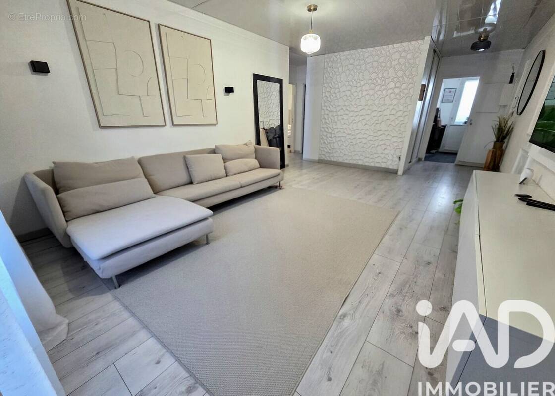 Photo 1 - Appartement à SURVILLIERS
