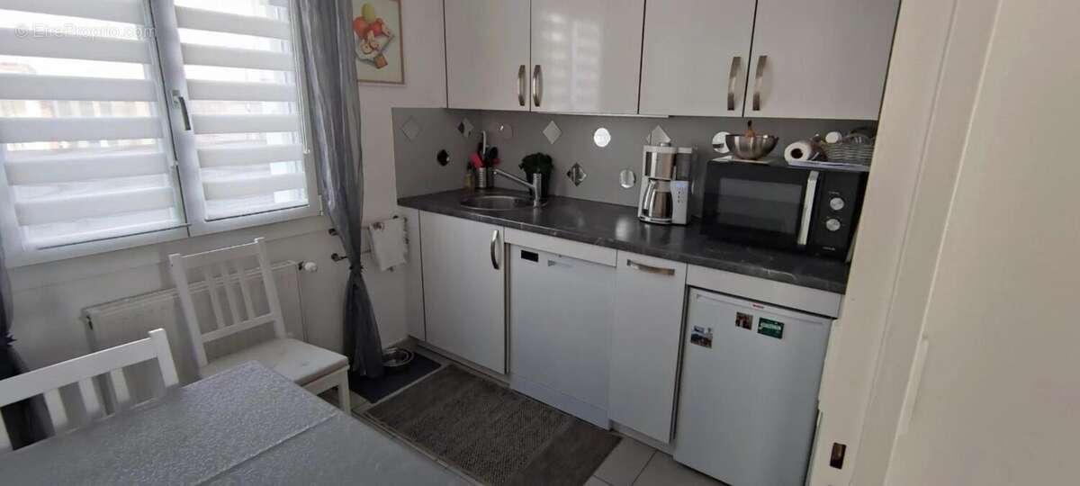 Maison à LES CLAYES-SOUS-BOIS