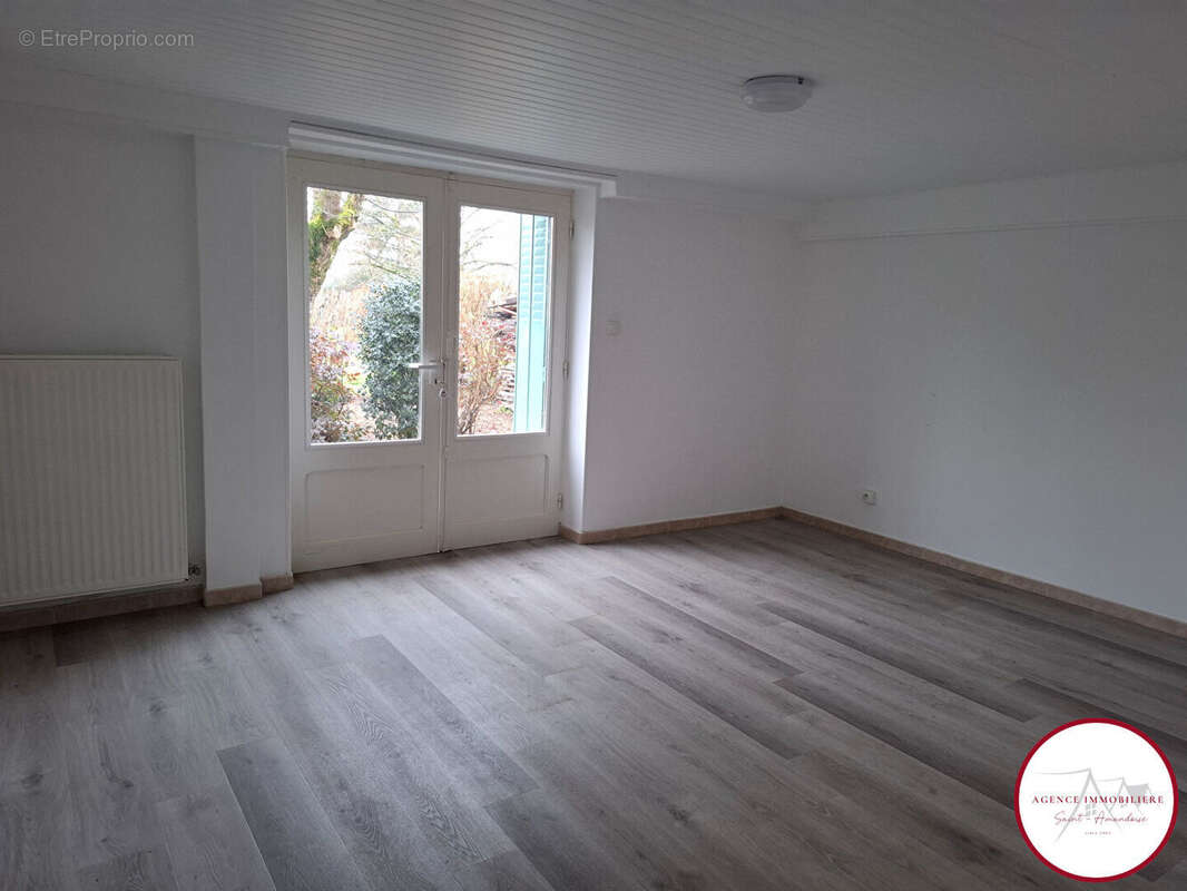 Maison à SAINT-AMAND-MONTROND