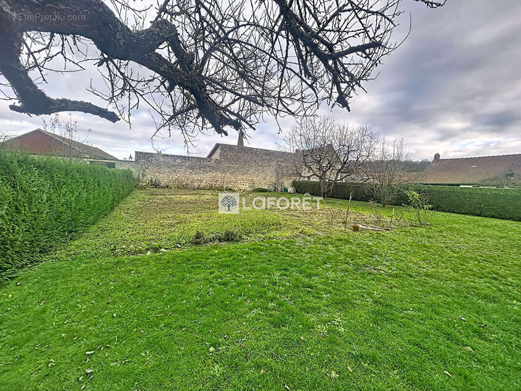 Maison à COUCY-LA-VILLE