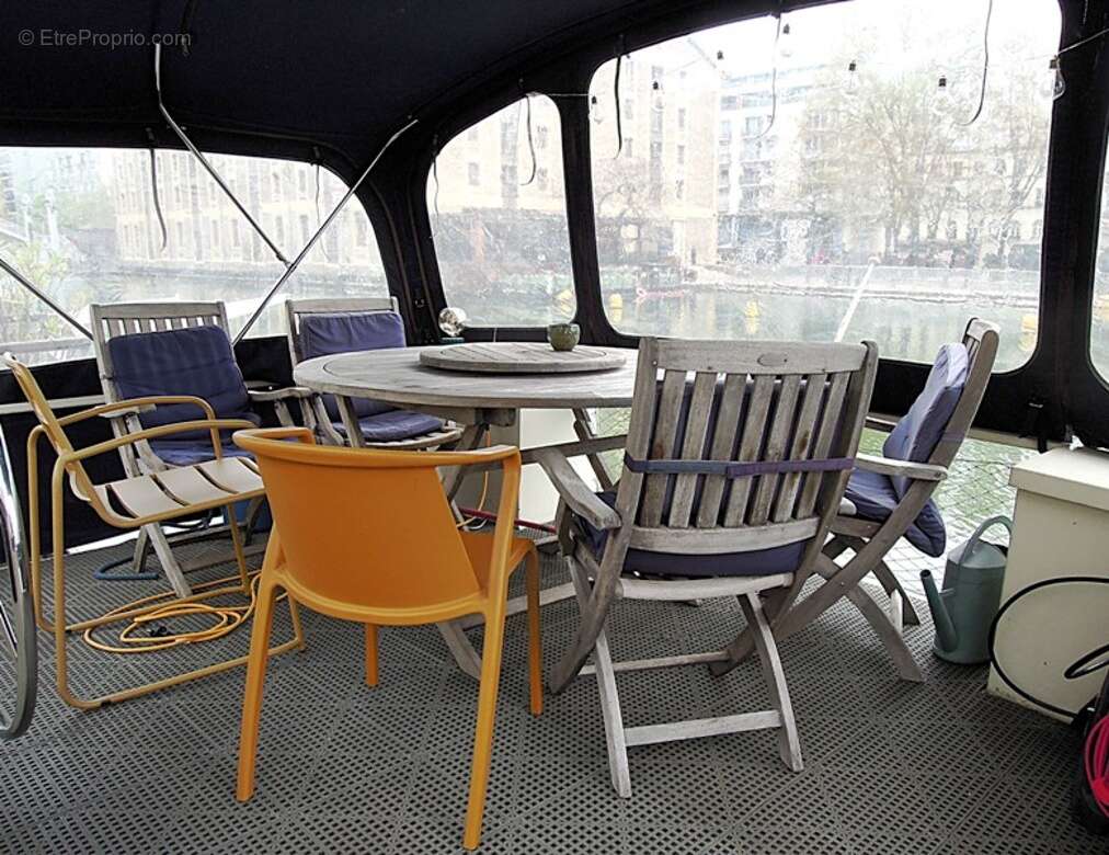 Appartement à PARIS-19E