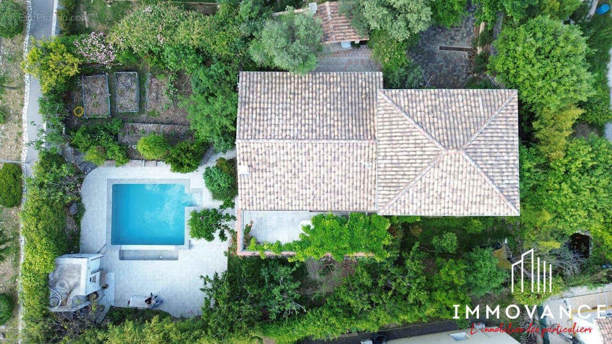 Maison à VAILHAUQUES