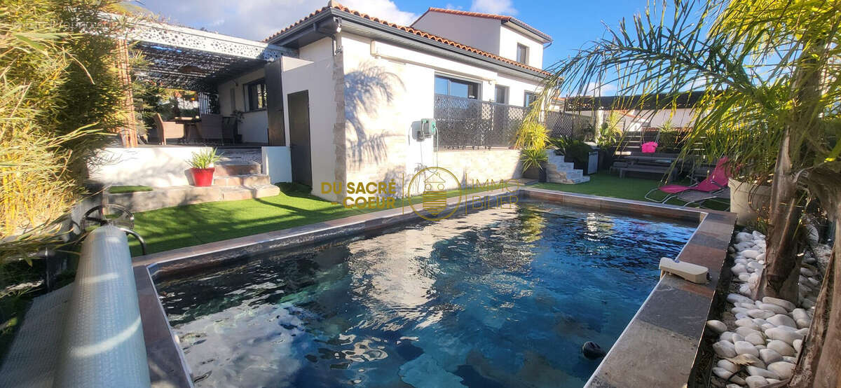 Maison à SAINT-JEAN-LASSEILLE