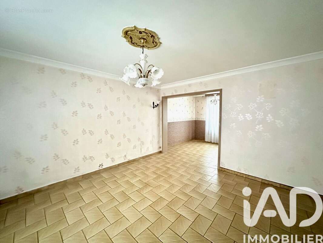 Photo 3 - Maison à COURRIERES