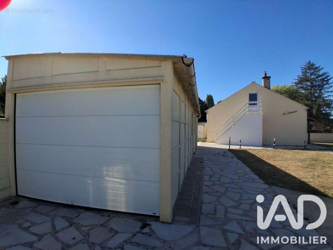 Maison 74 m² à Crouy-Sur-Ourcq  - photo 2