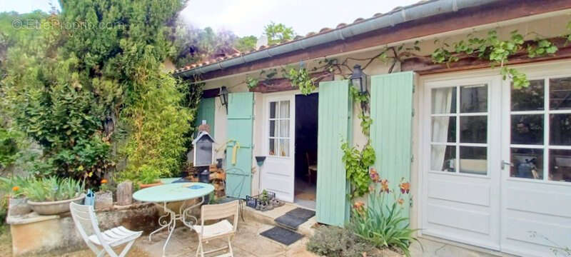 Maison de village avec terrain - photo 2