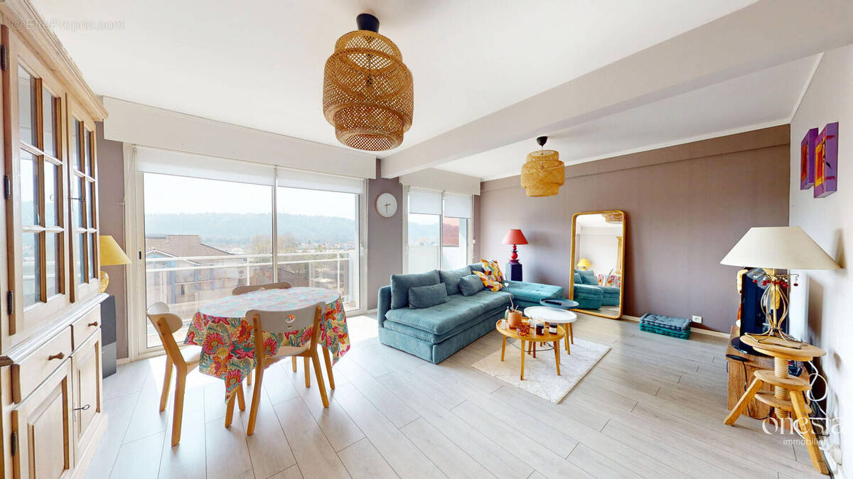 Appartement à BILLERE