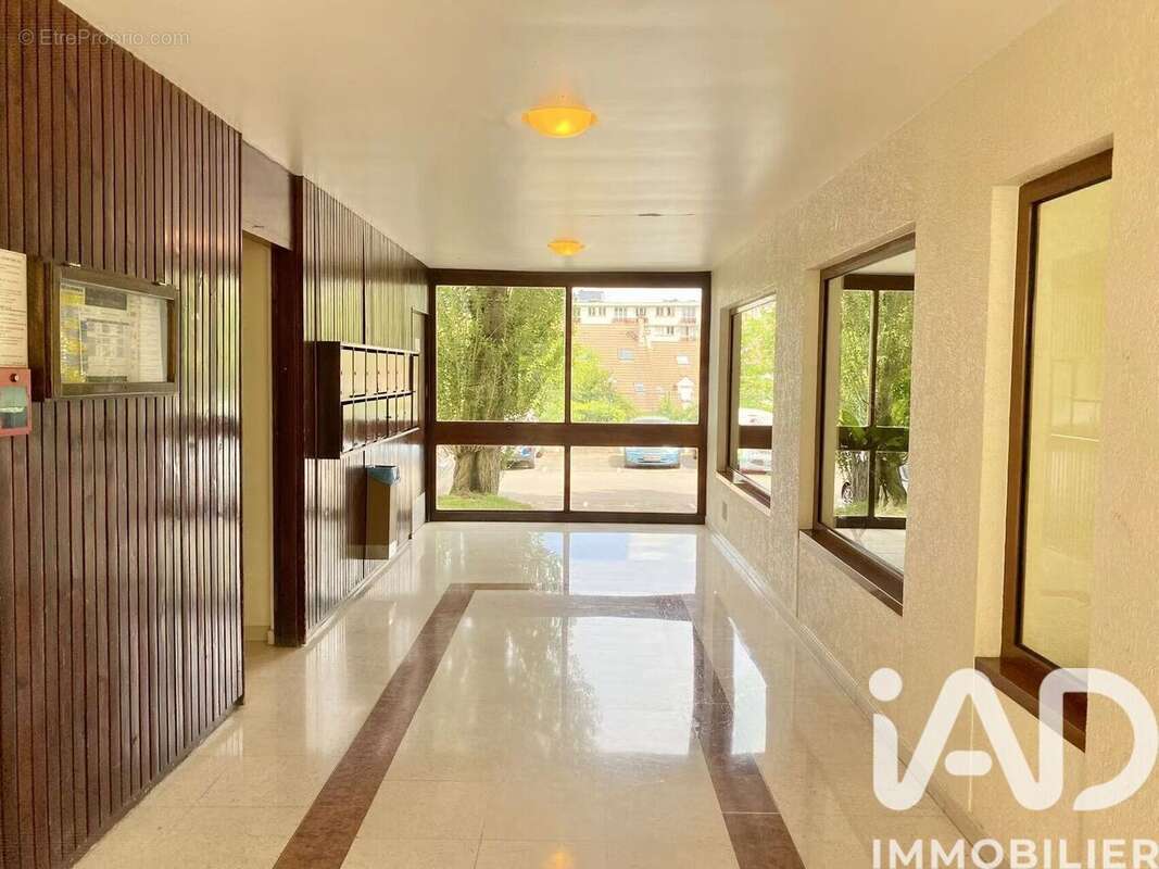 Photo 9 - Appartement à FONTENAY-LE-FLEURY