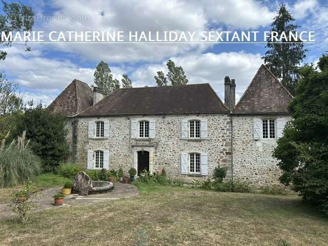 Niche en hauteur magnifique chateau sur 7700 m2 avec sa source - photo 26