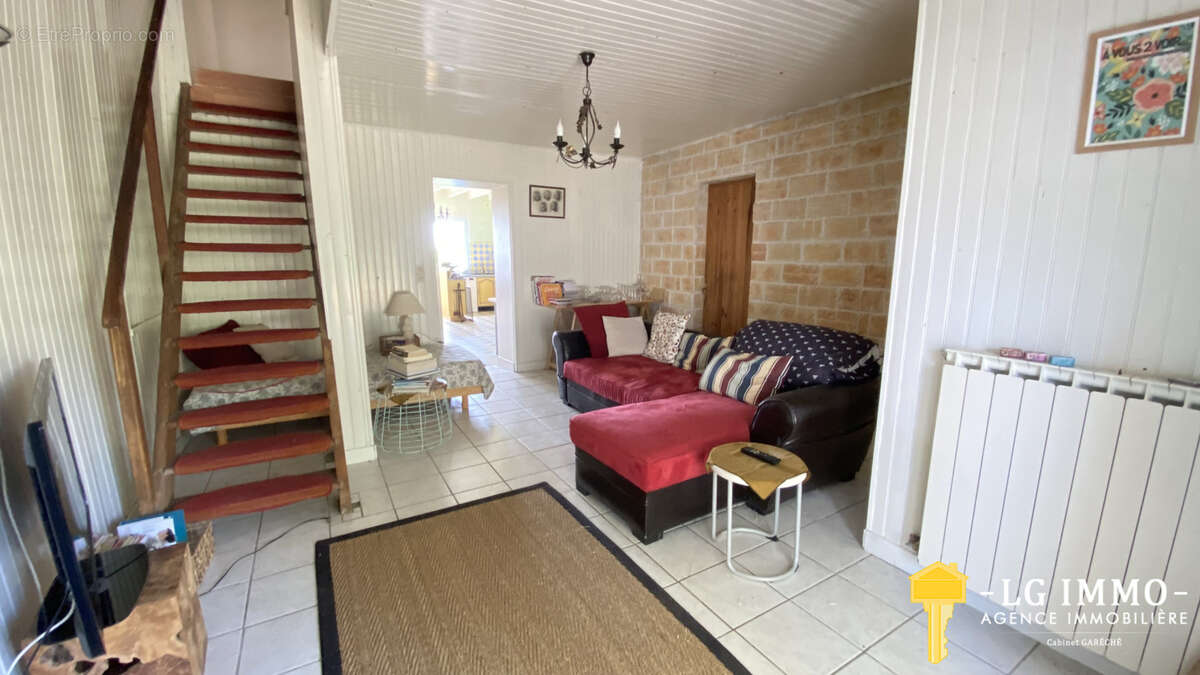 Longère avec dépendances, garages 300 m2, jardin, proche estuaire - photo 34