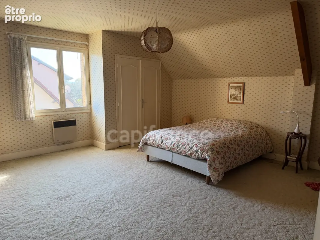 Maison à vendre 7 pièces  de 141 m2 Saint Georges sur Baulche (89) 4 chambres.  Sous sol.  Terrain 600 m2 - photo 8