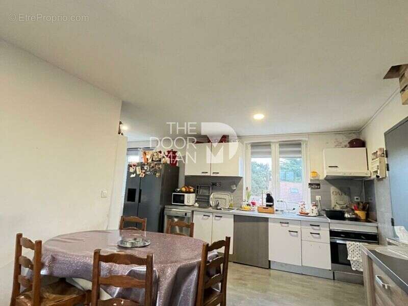 Appartement à LIMOURS