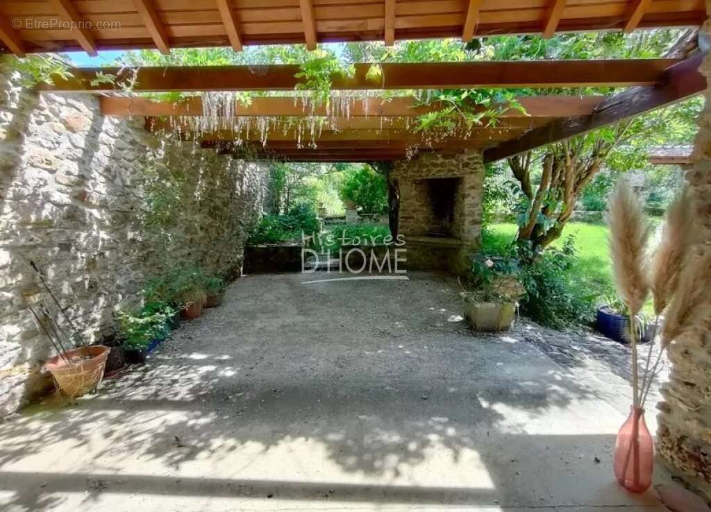 Maison à BERNAY-VILBERT