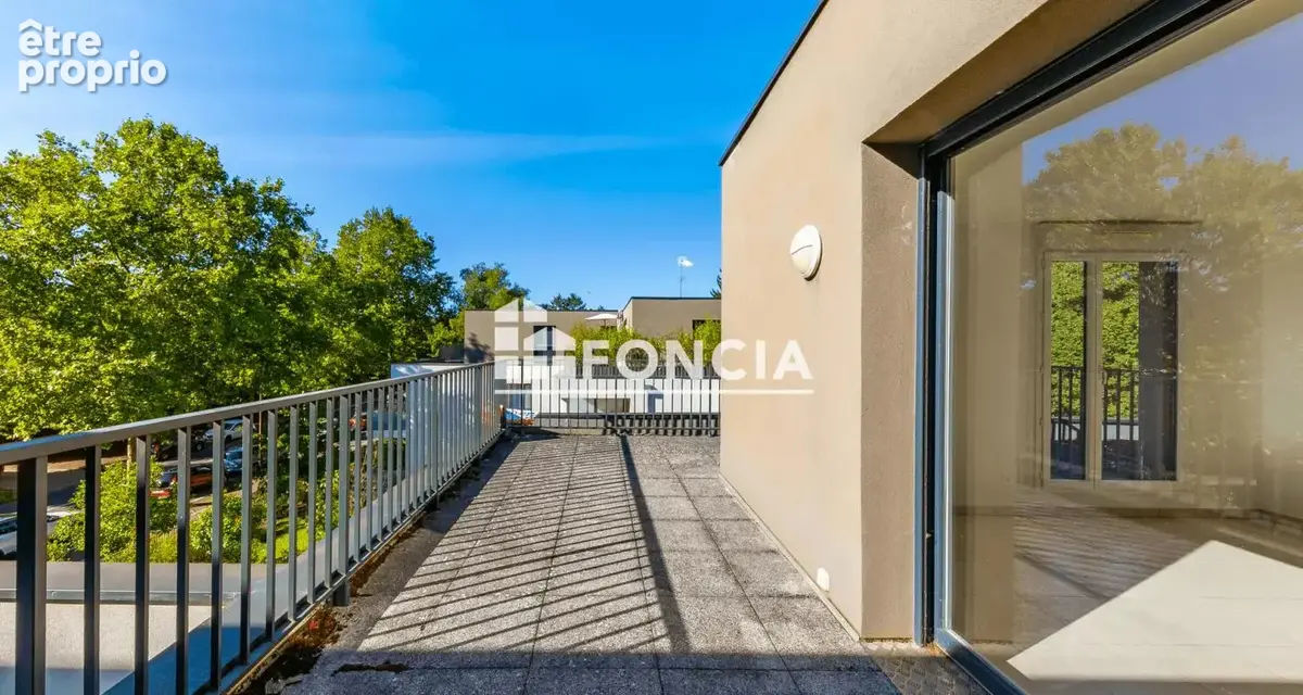 Exclusivite foncia - dernier etage - terrasse - 2 garages - photo 2