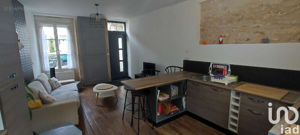 Photo 2 - Maison à POITIERS