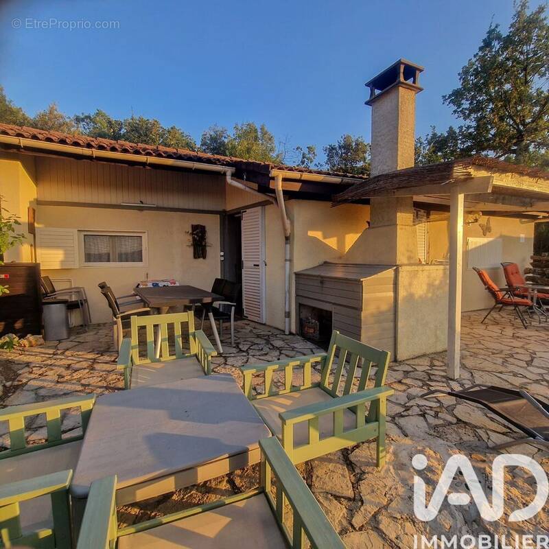Photo 1 - Maison à MEJANNES-LE-CLAP