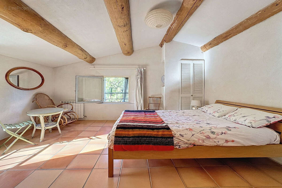 Maison à SAIGNON