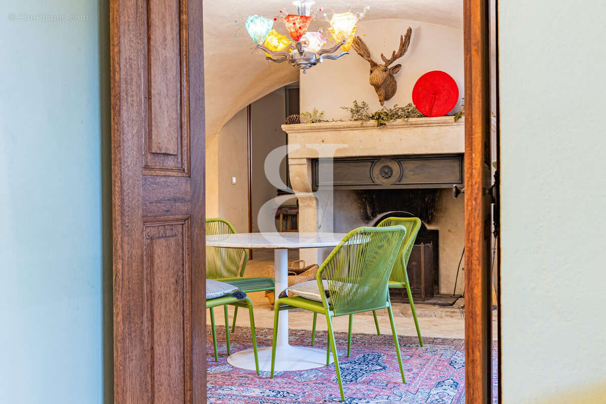 Maison à CABRIERES-D'AVIGNON