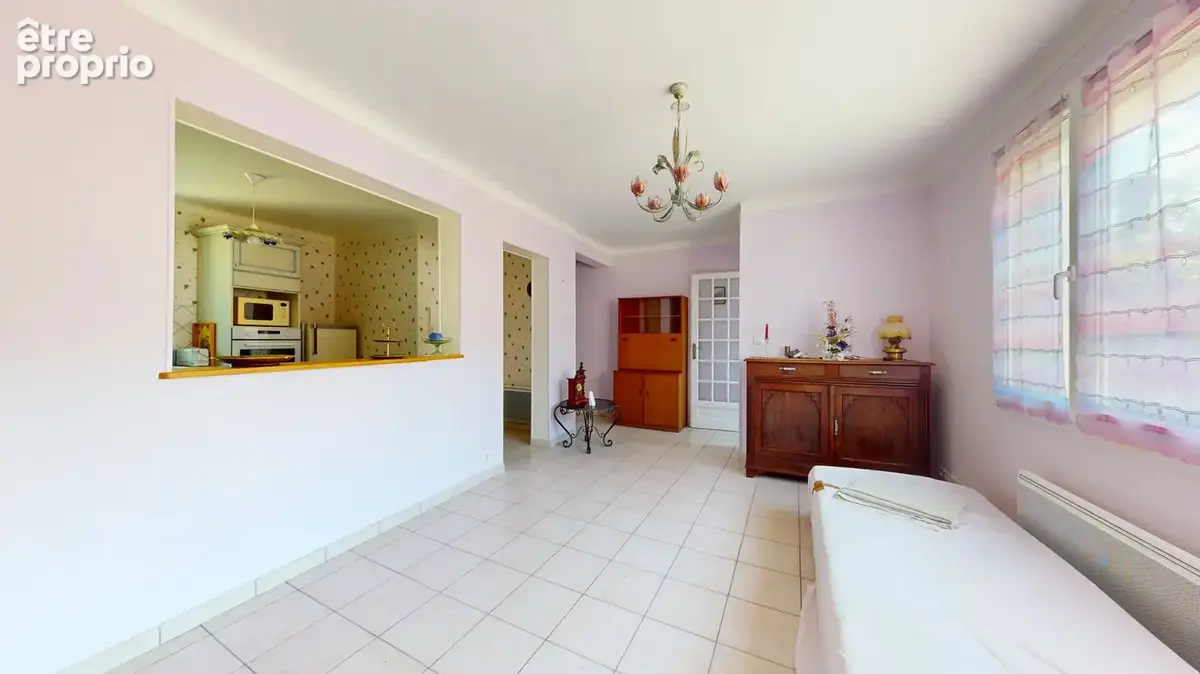 Maison rénovée avec jardin arboré et garage à Limoux - photo 3