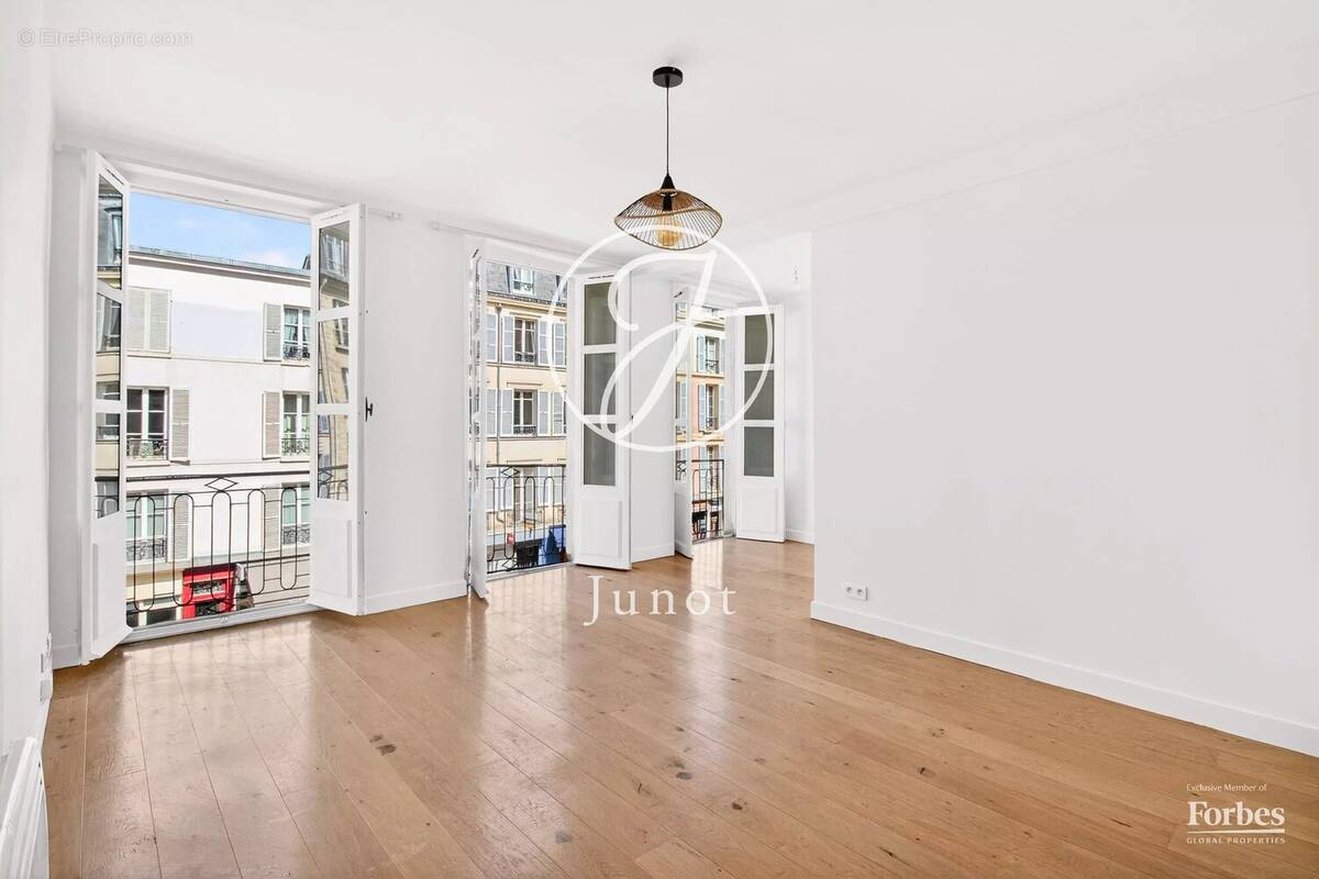 Appartement à VERSAILLES