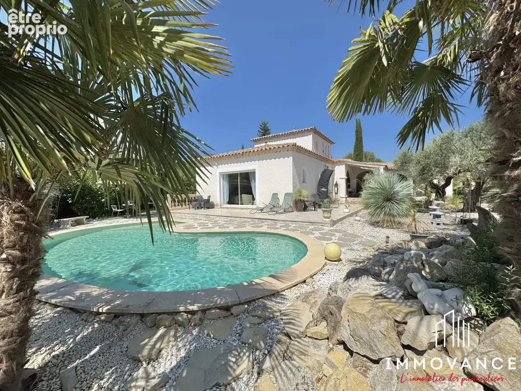 Maison 161 m² à Saint-Jean-De-Cuculles  - photo 4