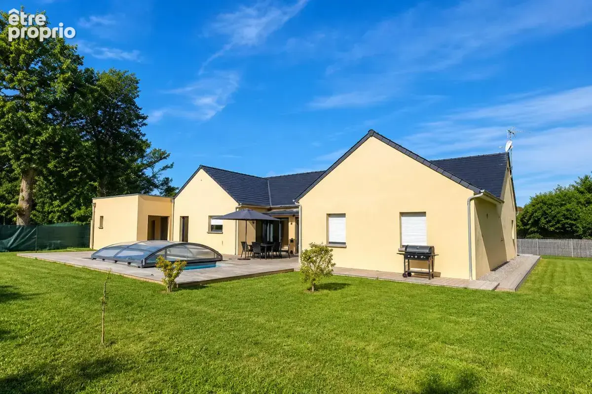 Photo Maison à Besne au prix de 559 000€