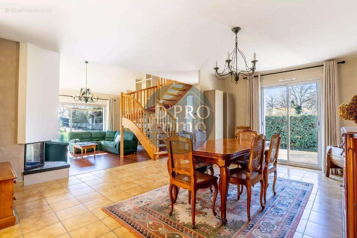 Maison à BASSE-GOULAINE