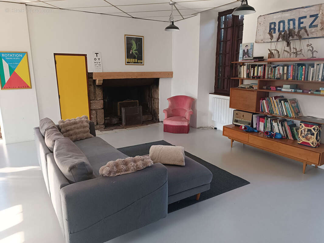 Grande maison avec garage - Salles-Curan - photo 5