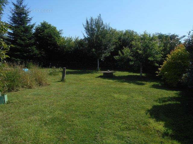 Maison à PLUSSULIEN