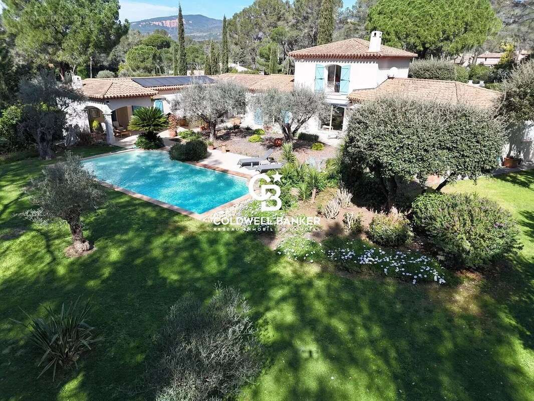 Maison à PUGET-SUR-ARGENS