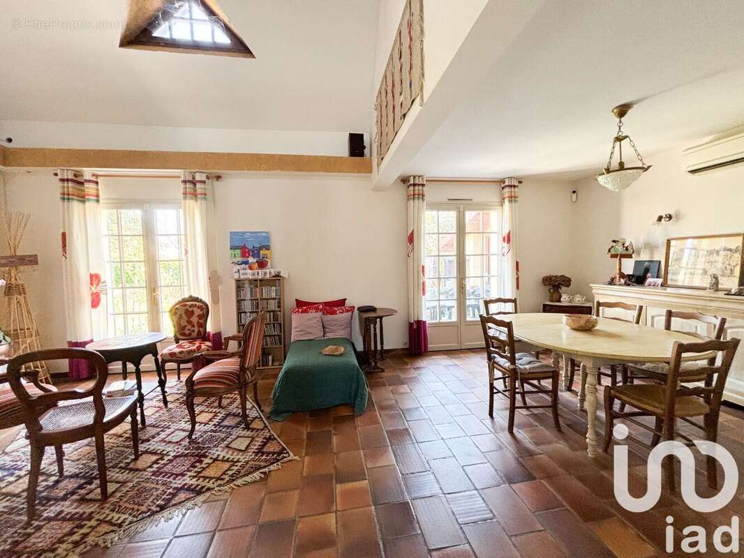 Photo 2 - Maison à LE CHATELET-EN-BRIE