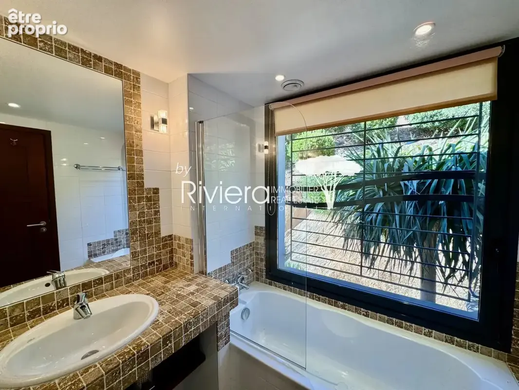 Propriété Contemporaine - Vue Mer imprenable avec piscine à - photo 22