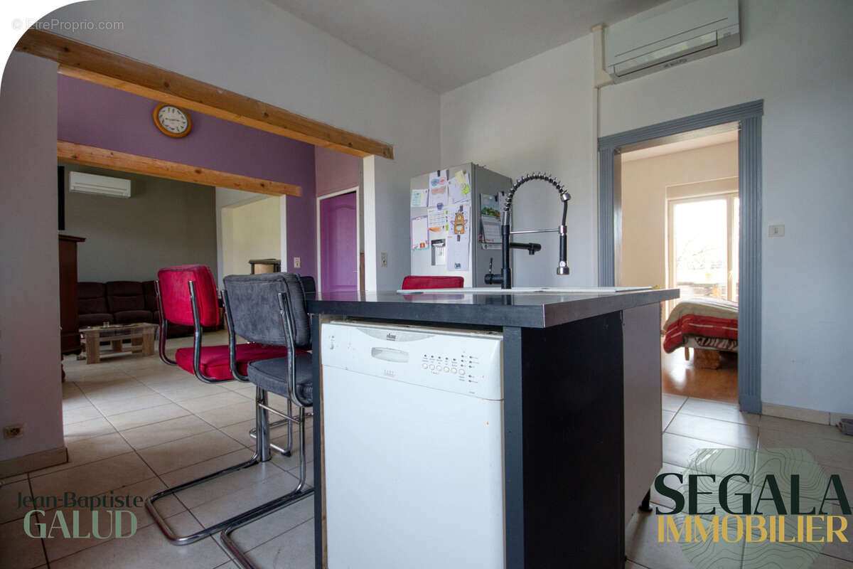 Maison 4 ch   117 m2   Vie de Plain-pied   DPE B   La Lande - photo 2