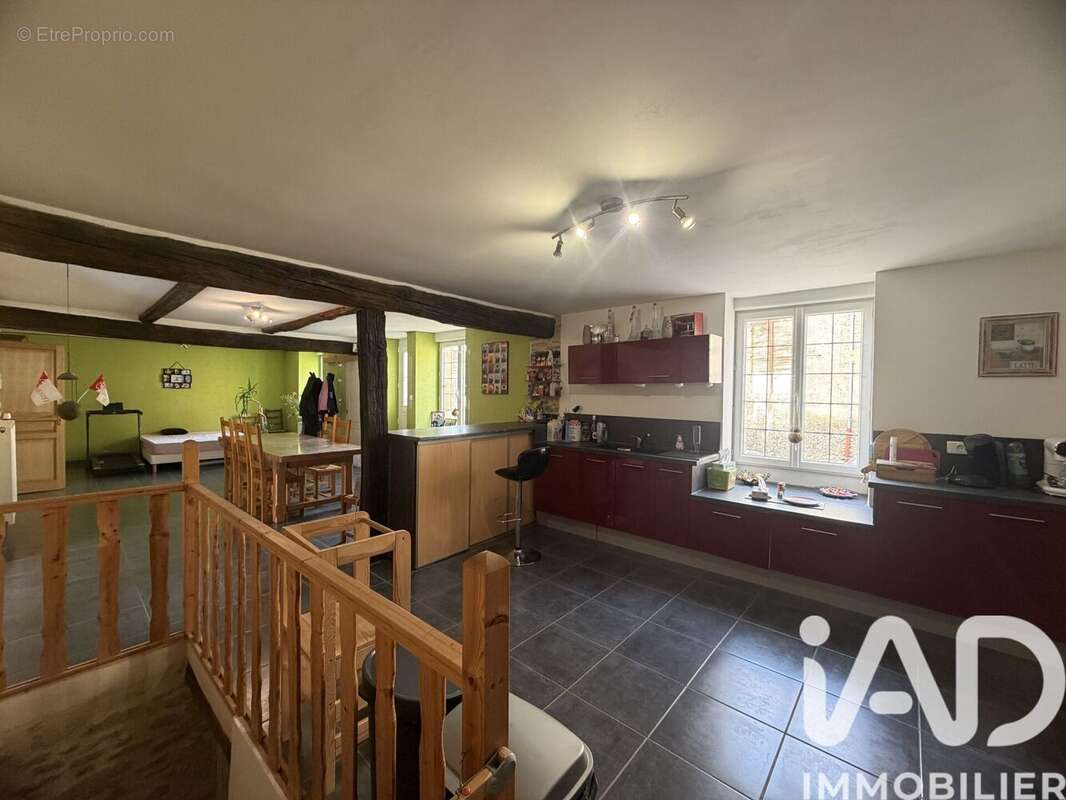 Maison 193 m² à Nully  - photo 3