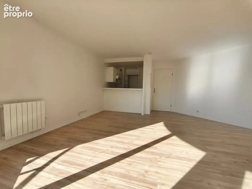 VIRY CHATILLON - Appartement 2 pièces   Résidence de standing - - photo 2