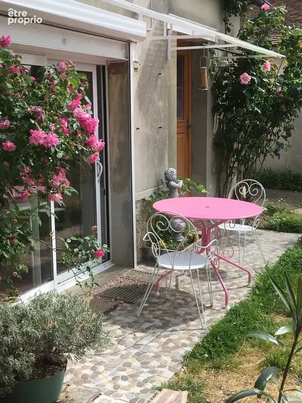 Maison à LA SELLE-SUR-LE-BIED