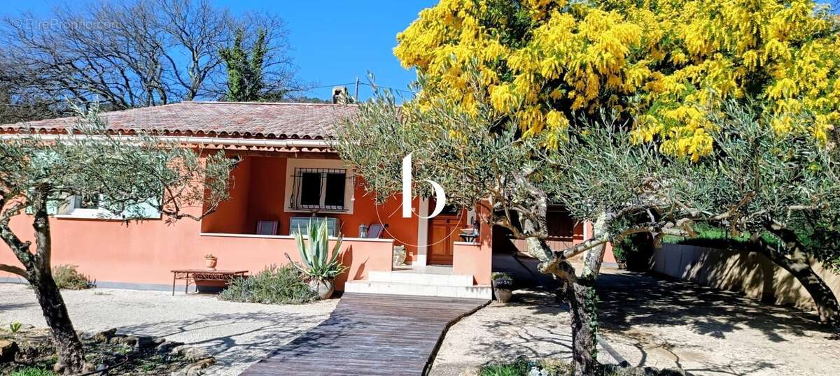 Maison à GOUDARGUES