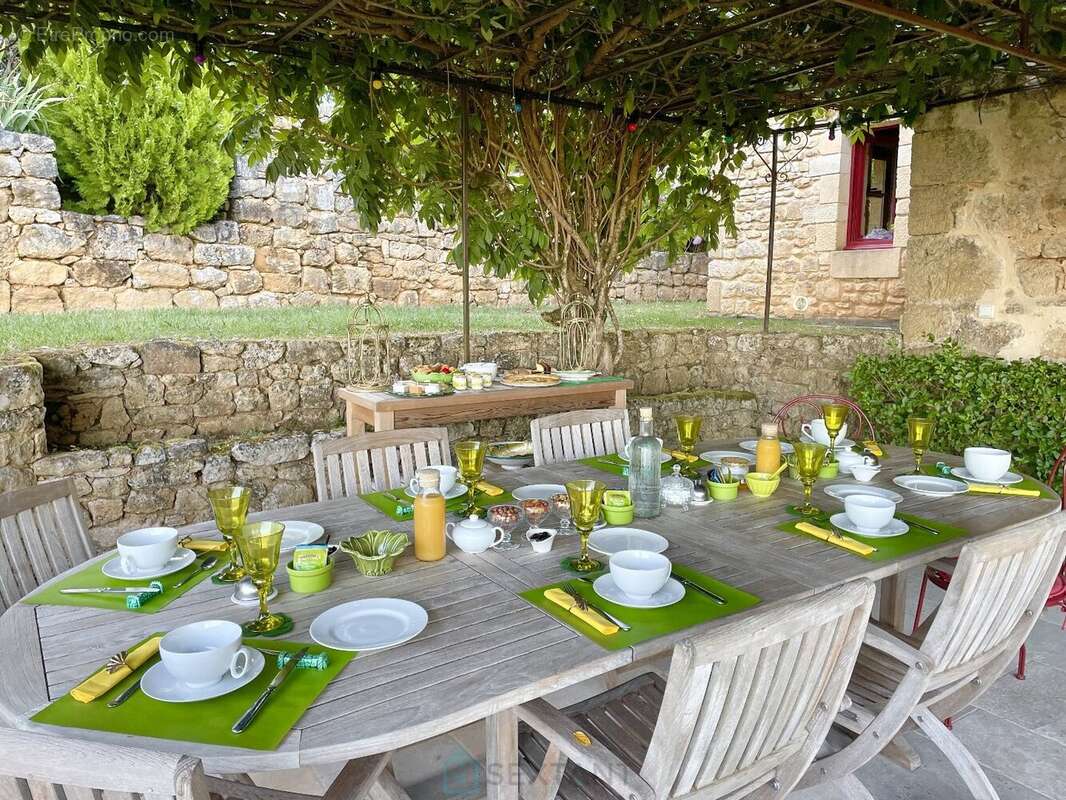 Véritable joyau niché dans un écrin de verdure sur la commune de Domme. - photo 9