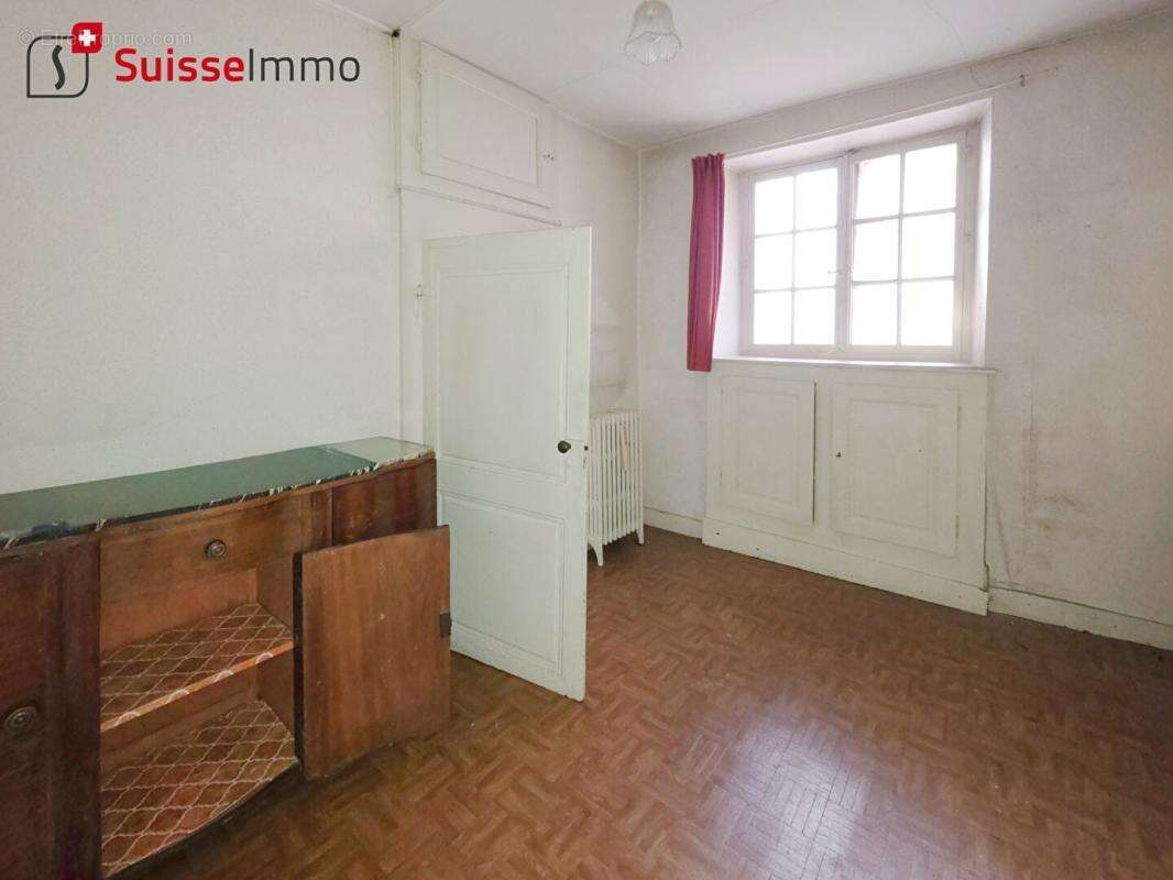 Maison à CLERVAL