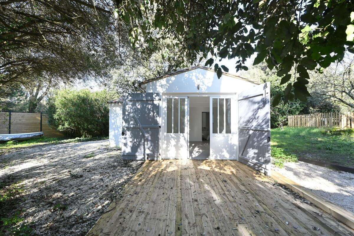 Maison à LES PORTES-EN-RE