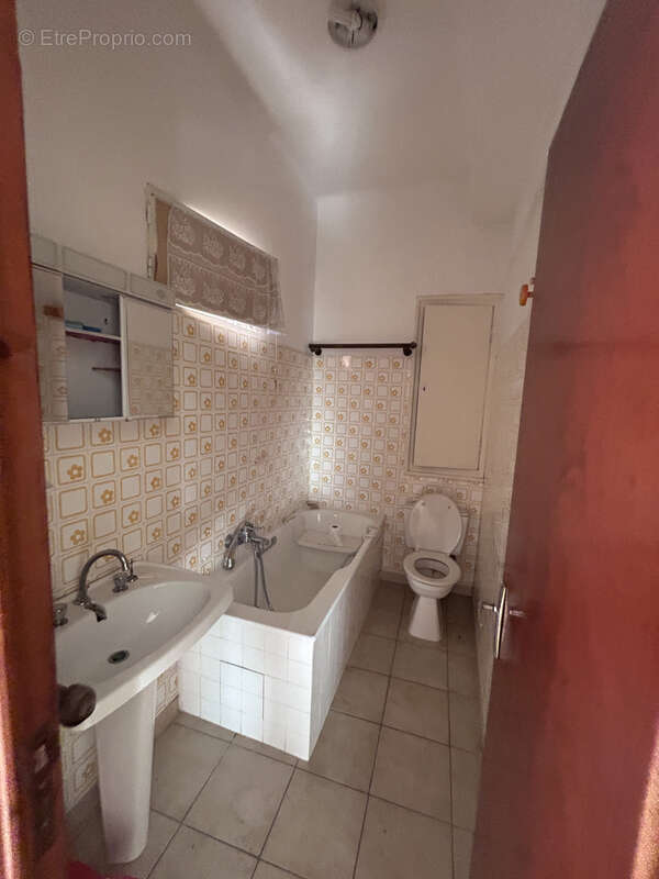 Appartement à CUERS
