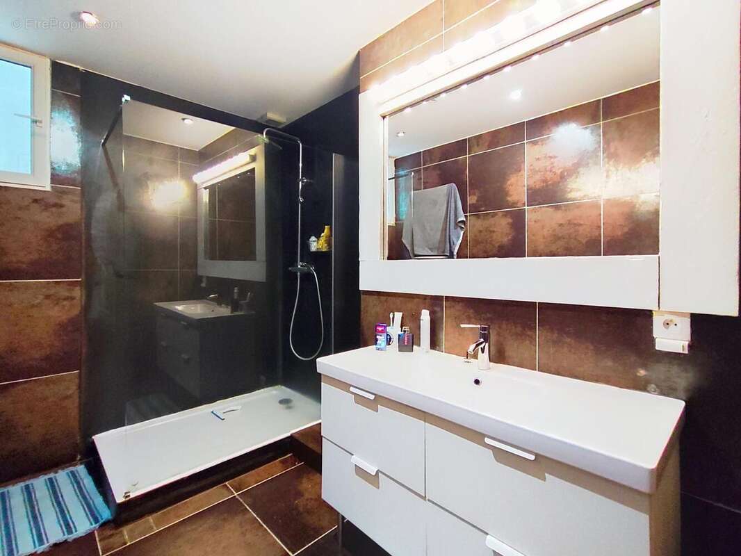 Maison 528 m² à Asperjoc  - photo 7