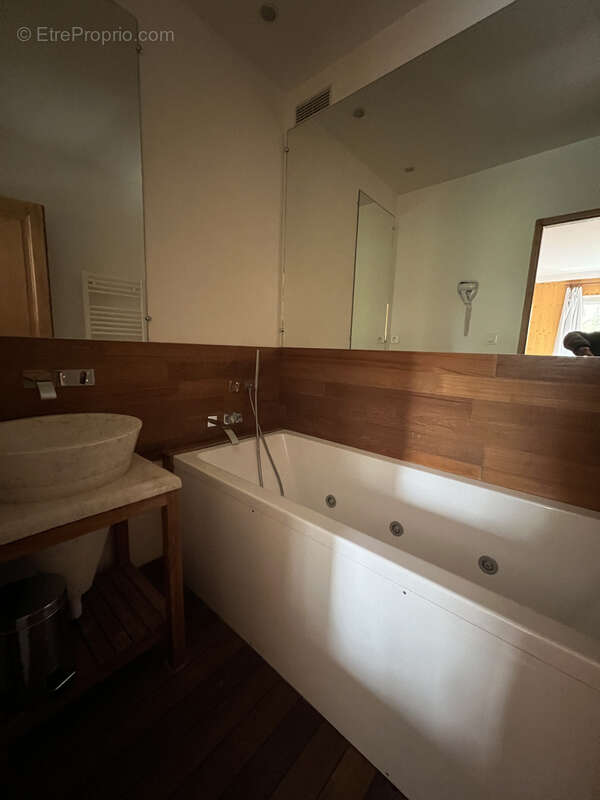 Appartement à CHERISY