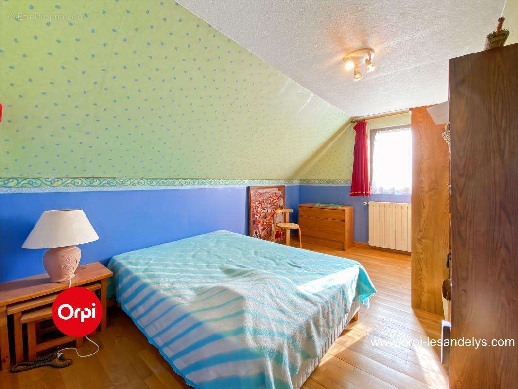 Maison à SAINT-CLAIR-SUR-EPTE