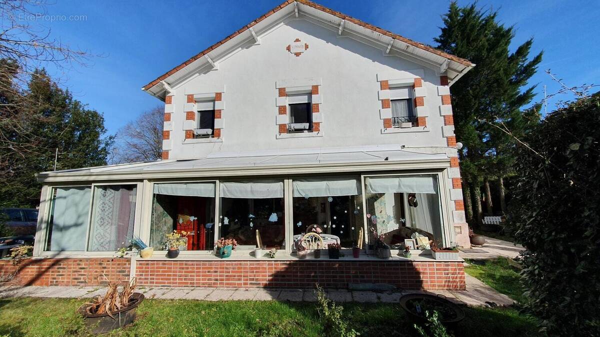 Photo 1 - Maison à SAUJON