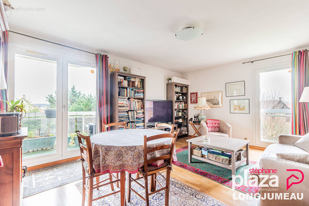 Appartement à EPINAY-SUR-ORGE