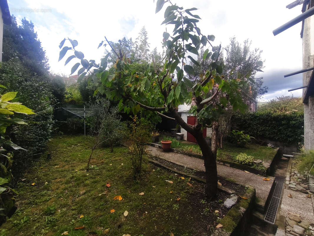 Maison à LES SALLES-DU-GARDON