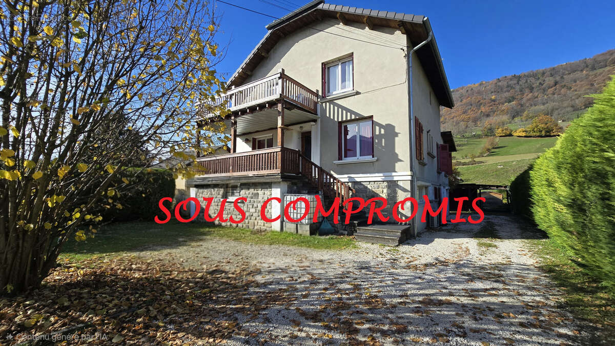 Appartement à LA CROIX-DE-LA-ROCHETTE