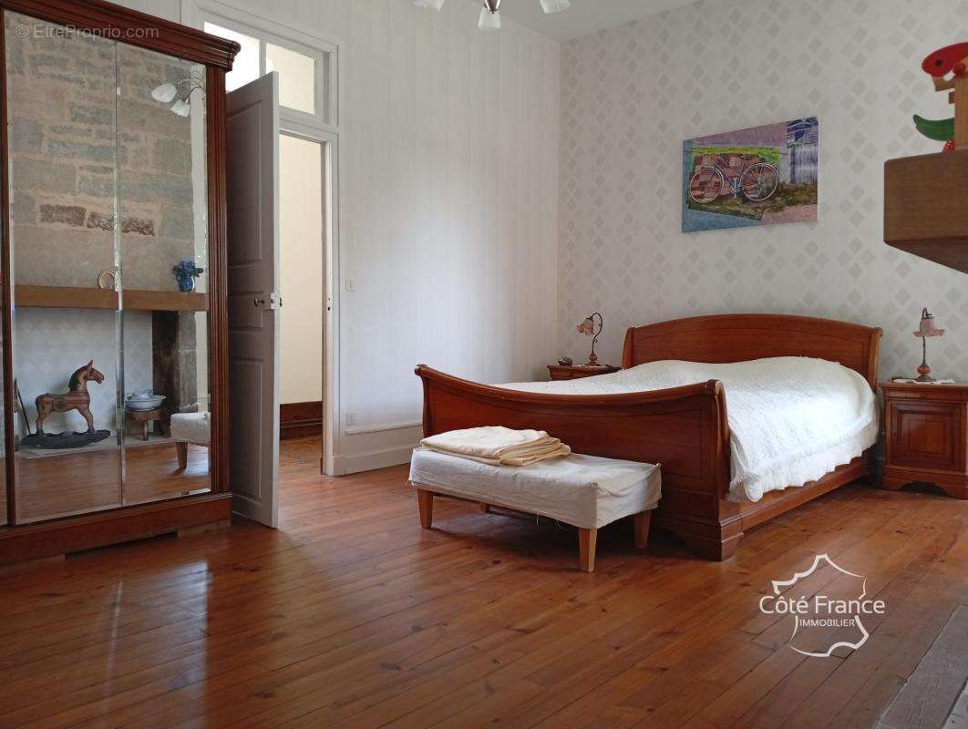 Château du XVIIe siècle avec maison d'amis, salle d'armes, t - photo 20