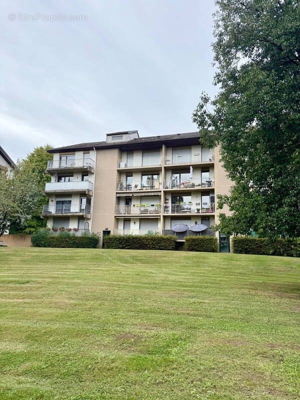 Appartement à DIVONNE-LES-BAINS